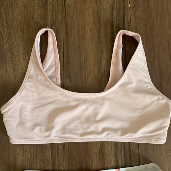 Shein Bathing suit - Picture 2 of 4